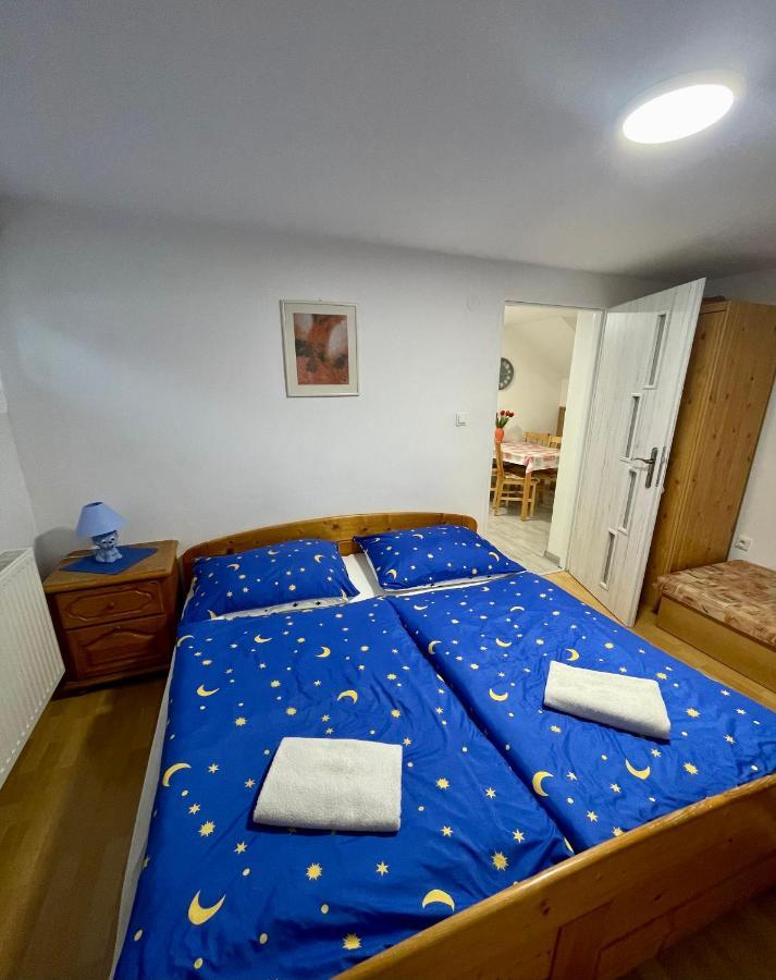 Apartman Klaudia รูชอมแบรอค ภายนอก รูปภาพ