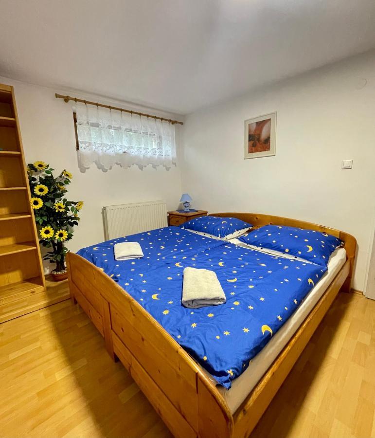 Apartman Klaudia รูชอมแบรอค ภายนอก รูปภาพ