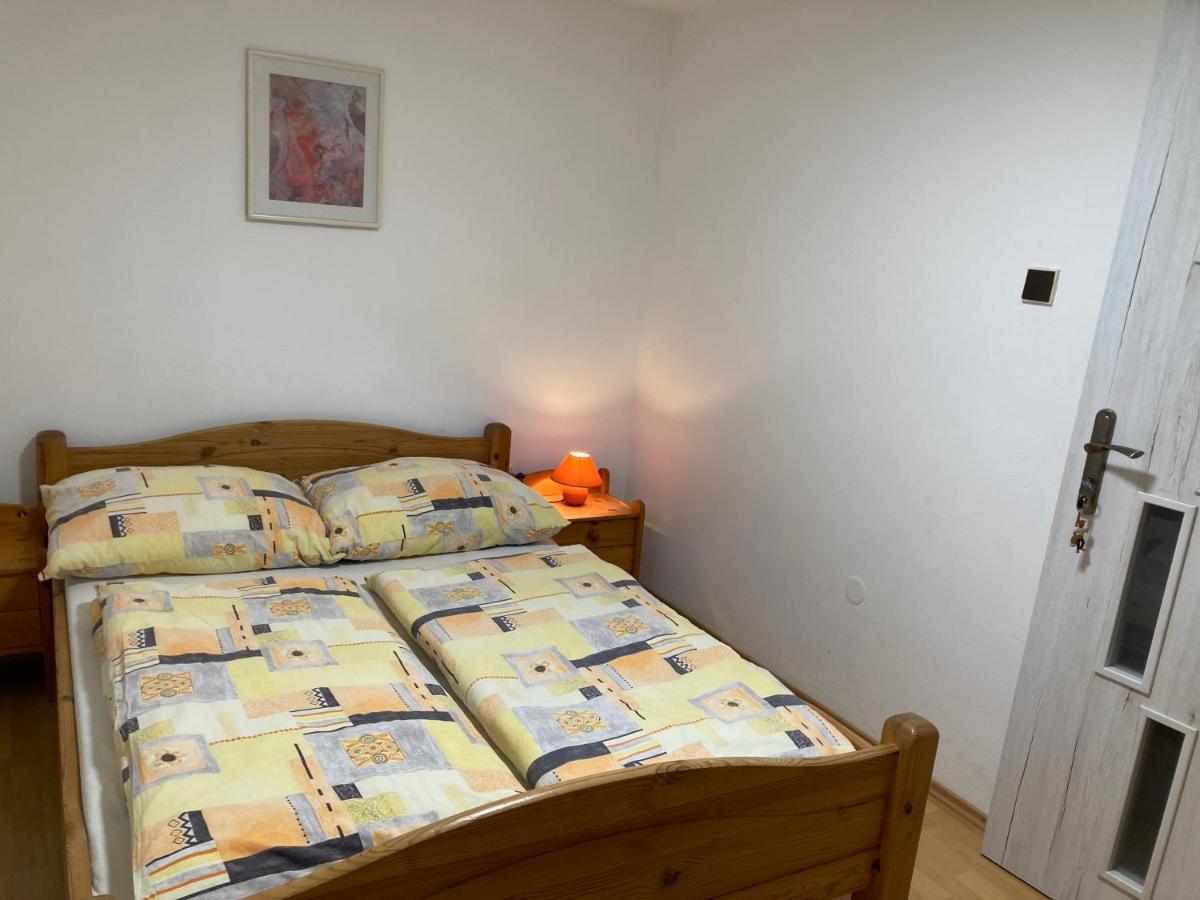 Apartman Klaudia รูชอมแบรอค ภายนอก รูปภาพ